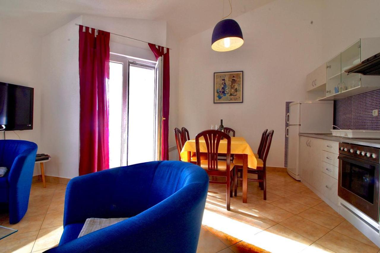Apartman Maja Pjescana Pjescana Uvala Esterno foto