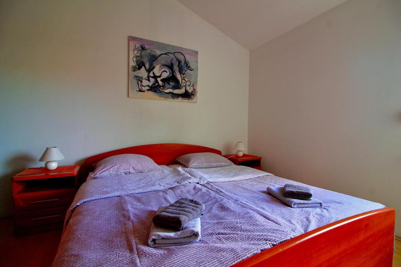 Apartman Maja Pjescana Pjescana Uvala Esterno foto